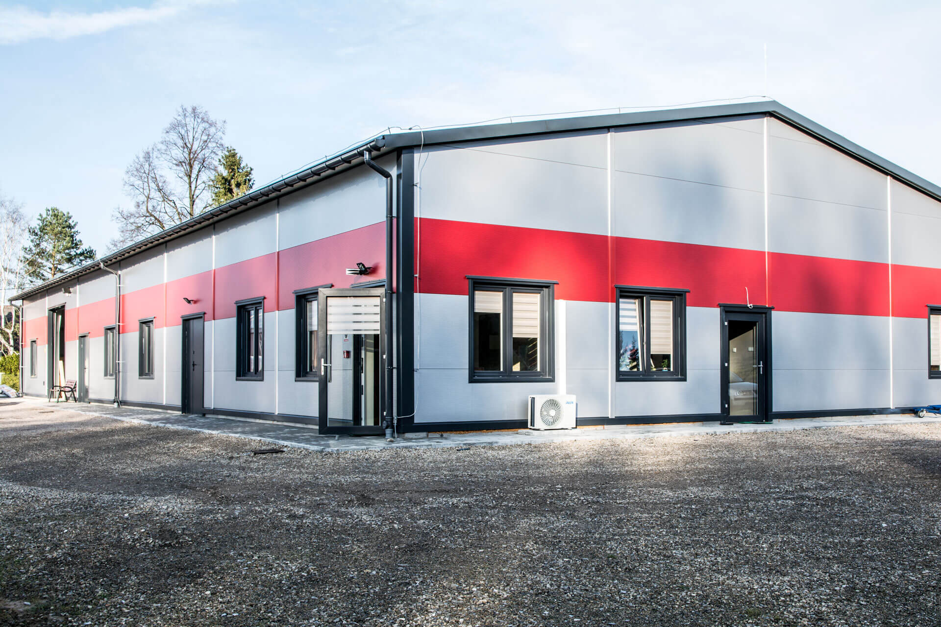 Producent płyt warstwowych REMO