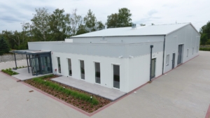 Hala usługowa z biurem